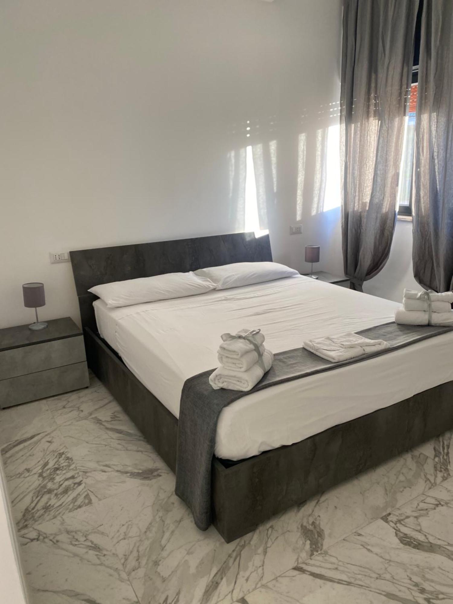 B&B De Rossi185 Барі Екстер'єр фото