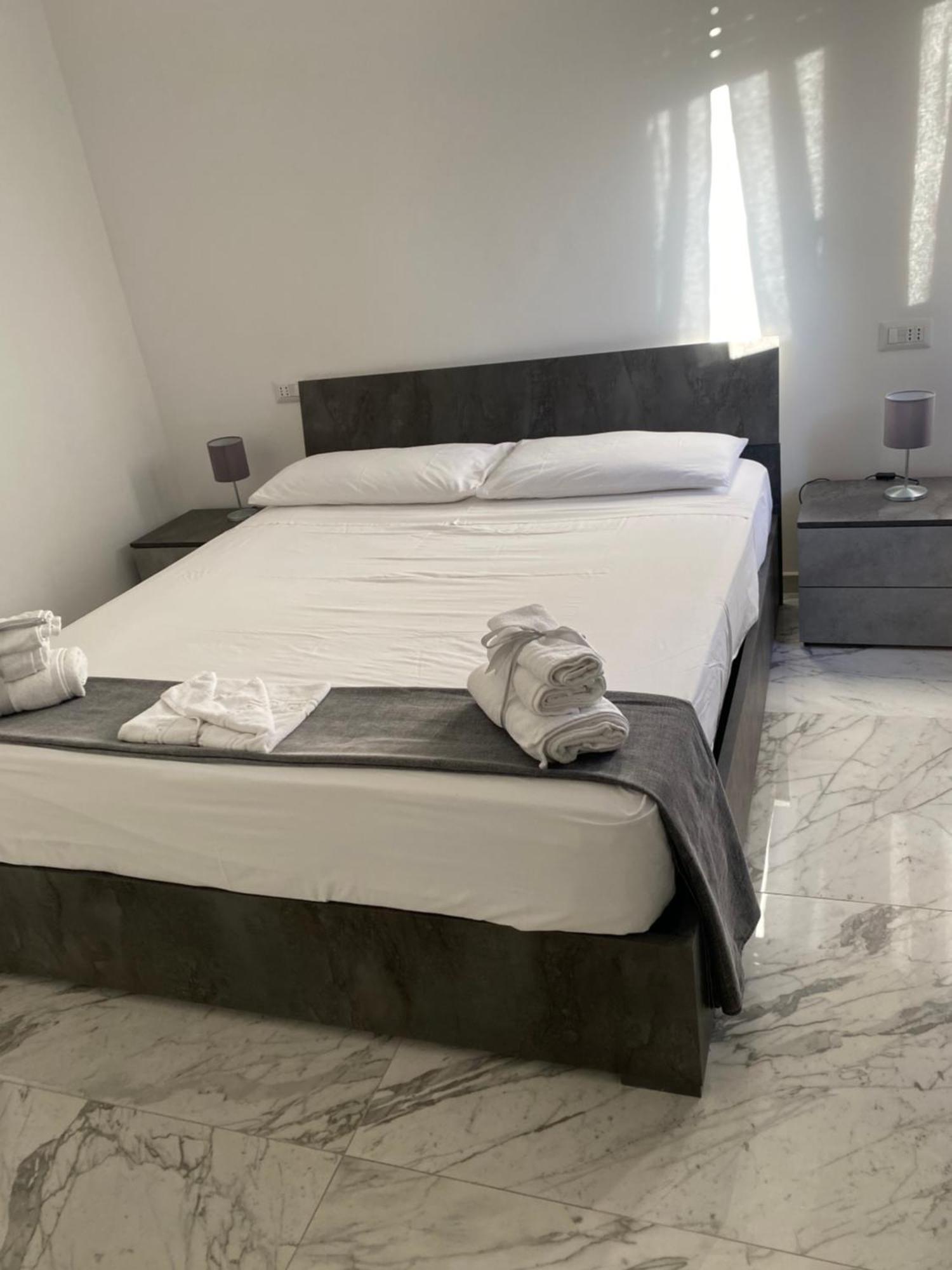 B&B De Rossi185 Барі Екстер'єр фото