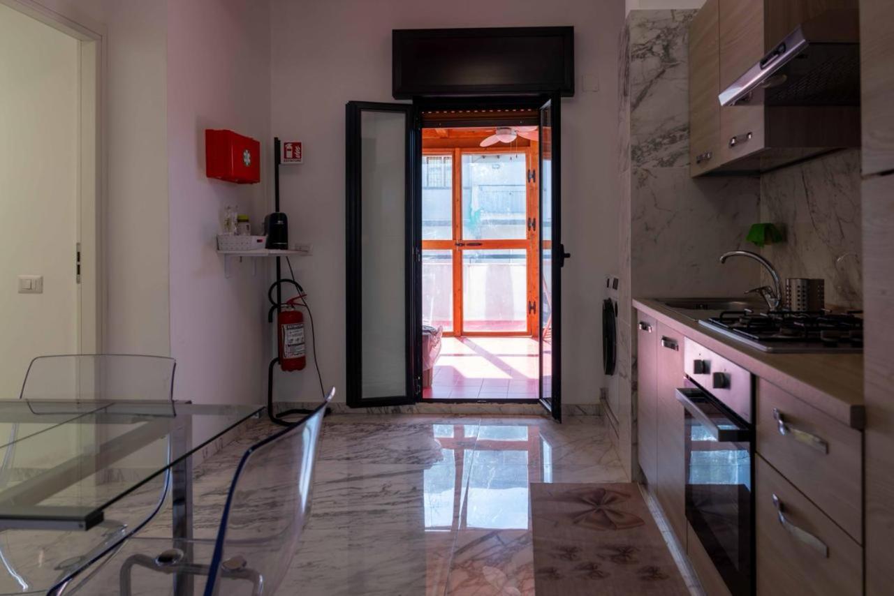 B&B De Rossi185 Барі Екстер'єр фото